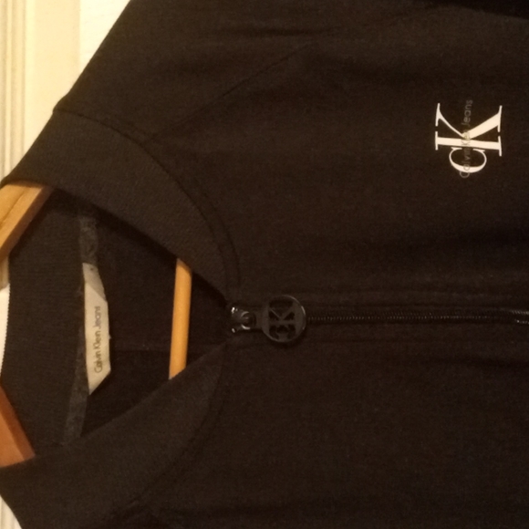 Calvin Klein zip up sweater - Picture 2 of 2
